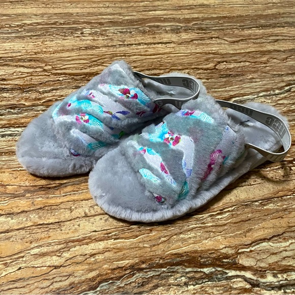 UGG - Picture 3 of 9